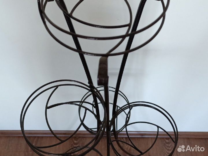 Стойка для горшочных растений