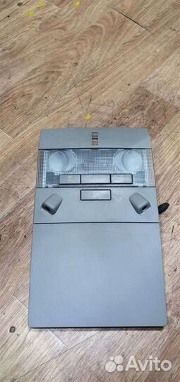 Плафон салонный передний Opel Astra H caravan 200