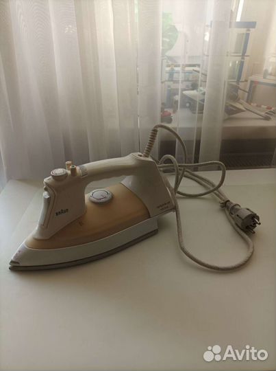 Утюг Braun