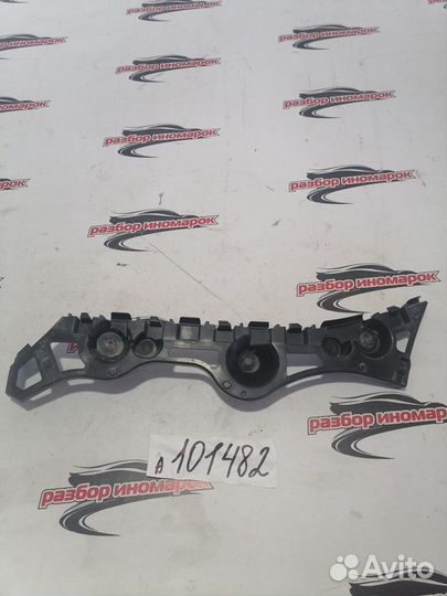 Кронштейн заднего бампера правый Logan H4MD438 L8