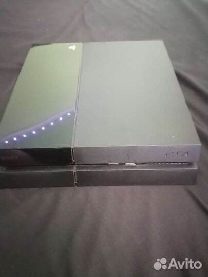 Sony PlayStation 4 и более 400 игр