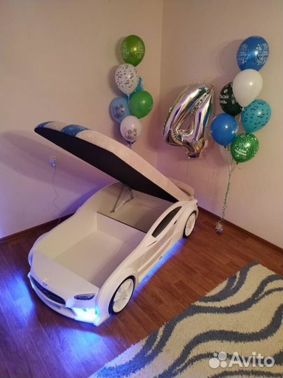 Крутая кровать машинка