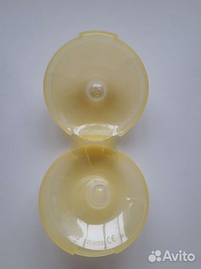 Накладки на грудь medela