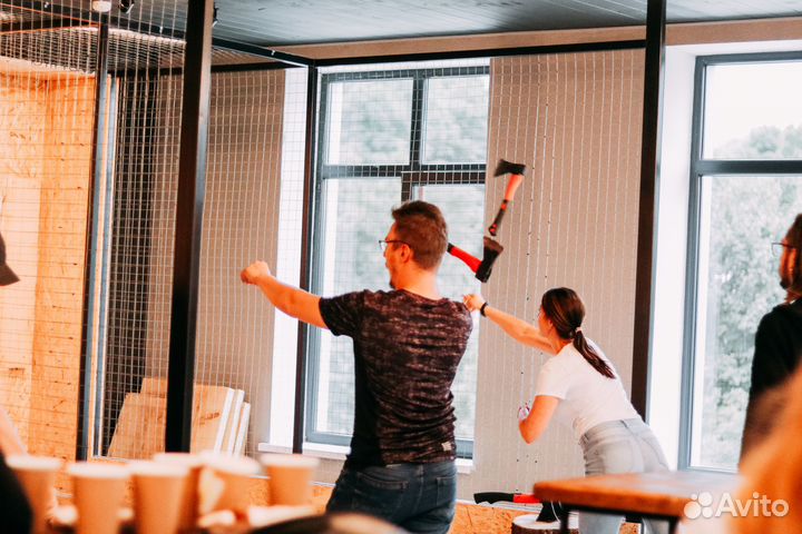 Метание топоров в Калининграде