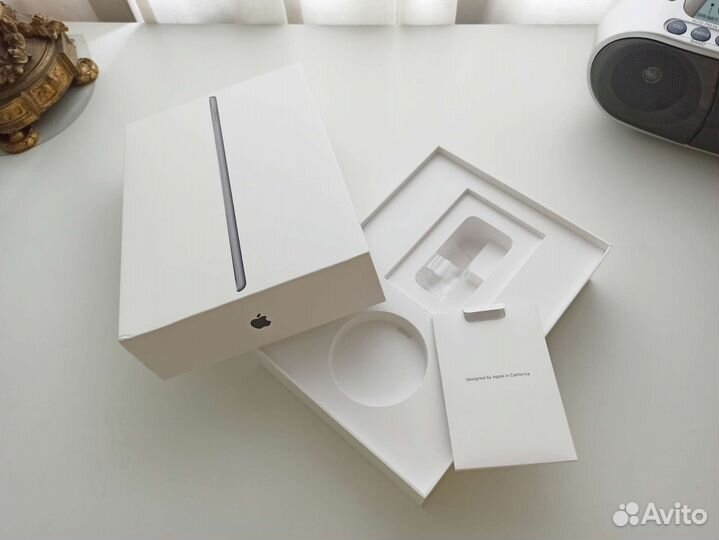Коробка от iPad 10,2 2019