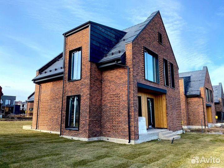 Плоская цементно-песчаная черепица