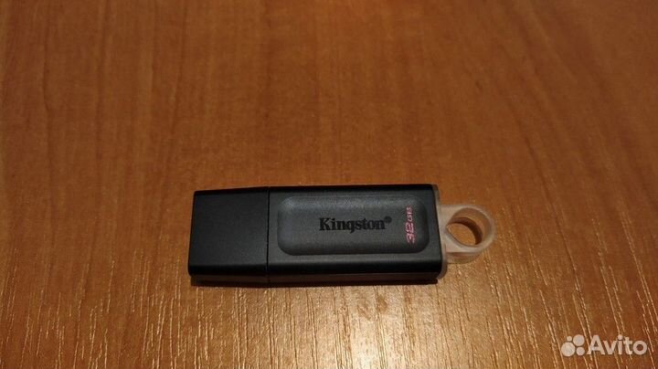 USB Flash Kingston 32 Гб