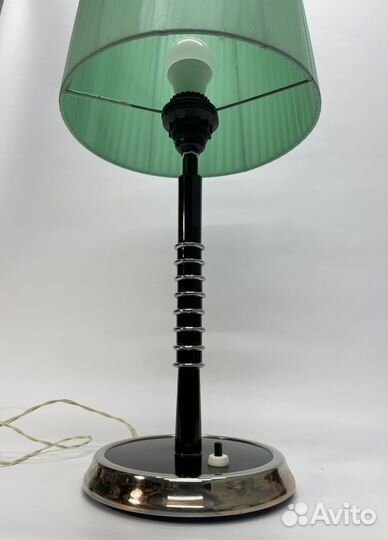 Лампа настольная