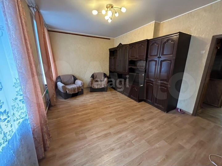 3-к. квартира, 65,2 м², 2/4 эт.