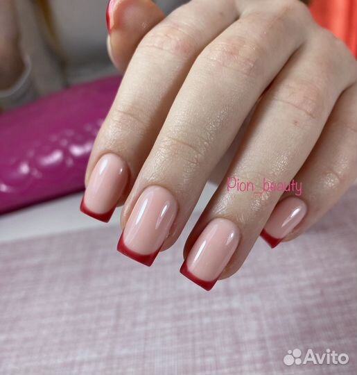 Маникюр, педикюр, брови и стрижки