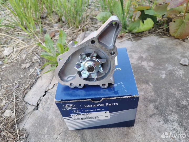 Насос системы охлаждения Помпа Hyundai
