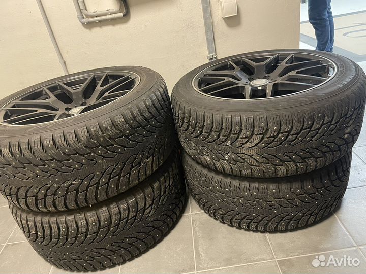 Nokian Tyres Hakkapeliitta 9 SUV 275/45 R21 и 315/40 R21 110T