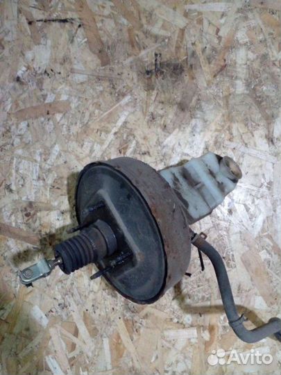 Вакуумный усилитель тормозов Toyota Celica