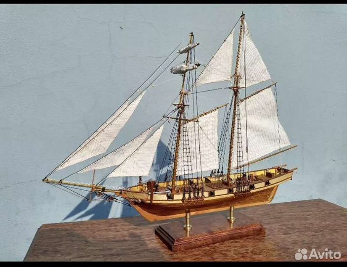Модель корабля из дерева