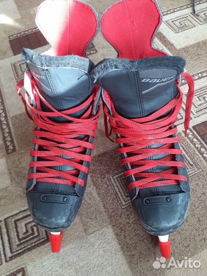 Хоккейные коньки bauer PRO