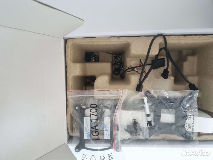 Водяное охлаждение MSI MAG coreliquid 240R V2