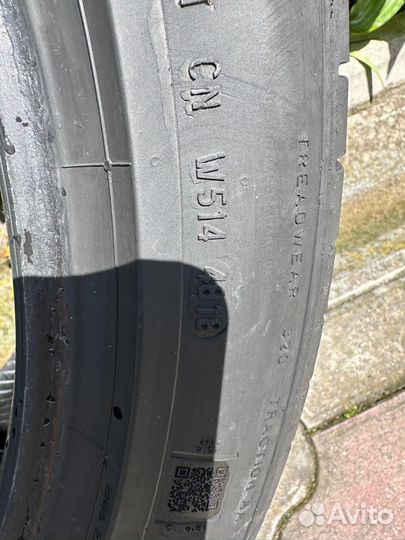 Pirelli P Zero 315/35 R21