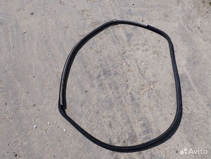 Уплотнитель двери VW Passat B5 AEB