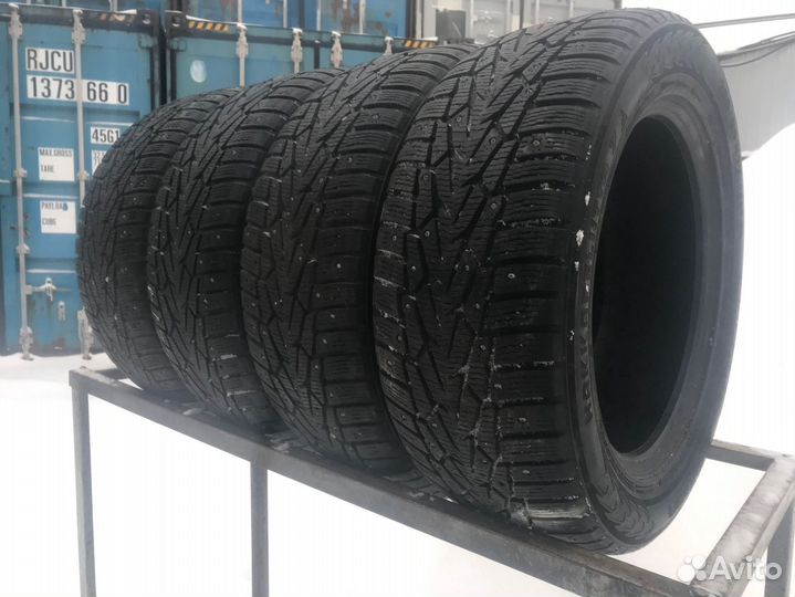 Nokian Tyres Hakkapeliitta 7 235/55 R17 108G