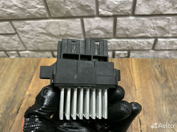 Opel zafira C Резистор отопителя