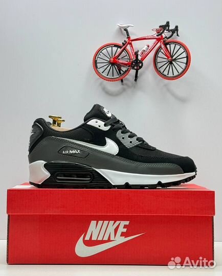 Кроссовки Nike Air Max 90 (42)