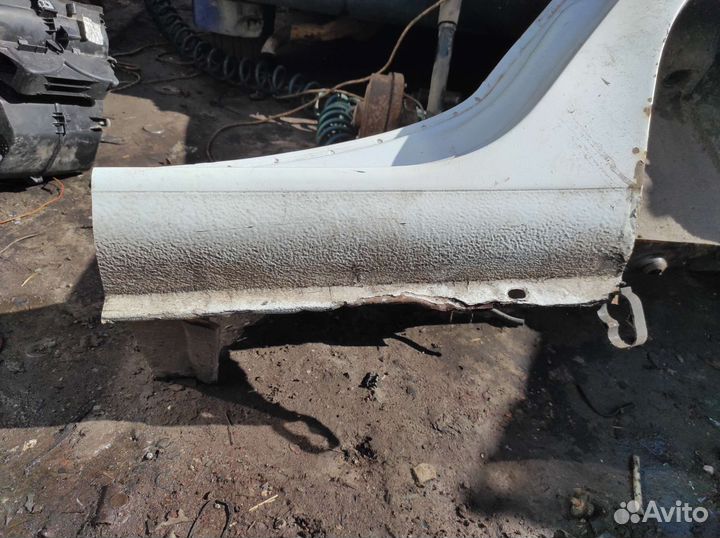 Крыло заднее левое Renault symbol 1