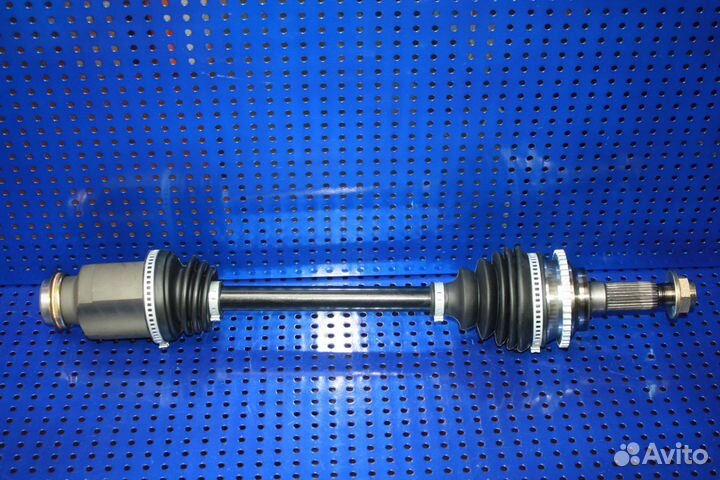 Приводной вал правый Mazda 3 1.6 МКПП под гайку