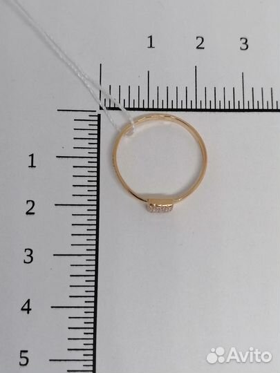 Золотое кольцо с фианитом 17р