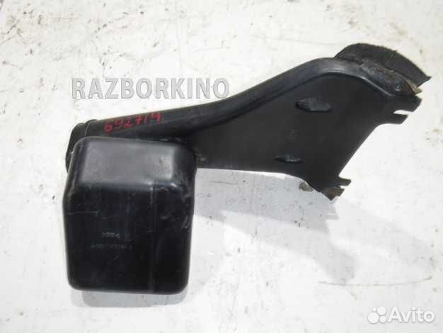 Воздухозаборник двигателя