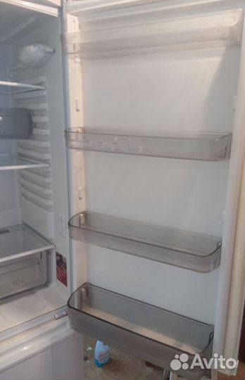 Холодильник Hotpoint-Ariston RMB 12002