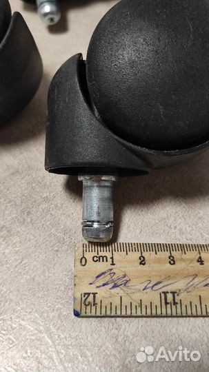 Колесо мебельное со штырем, б/у, 6 штук