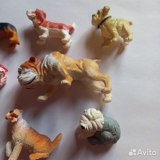 Фигурки собачка плотная резина