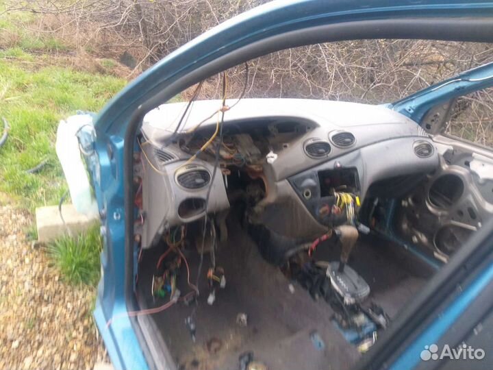 Крылья задние Ford Focus 1
