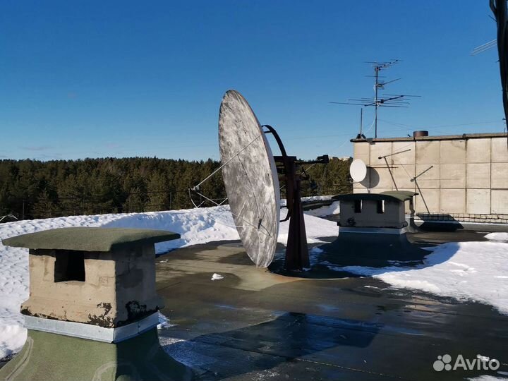 Спутниковая тарелка