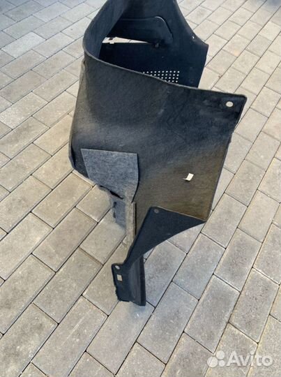 Hyundai Solaris правая обшивка багажника седан