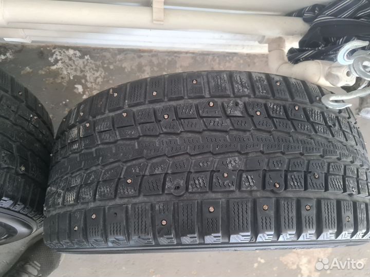 Dunlop SP Winter Ice 01 235/45 R17 97T