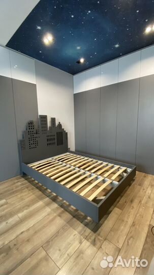 Кровать детская.Ночной город