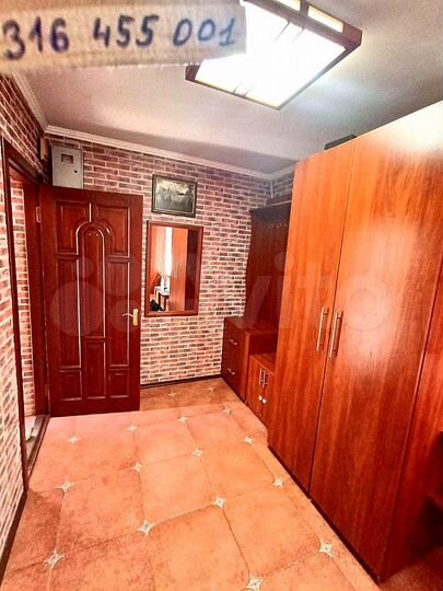 2-к. квартира, 80 м², 1/5 эт.