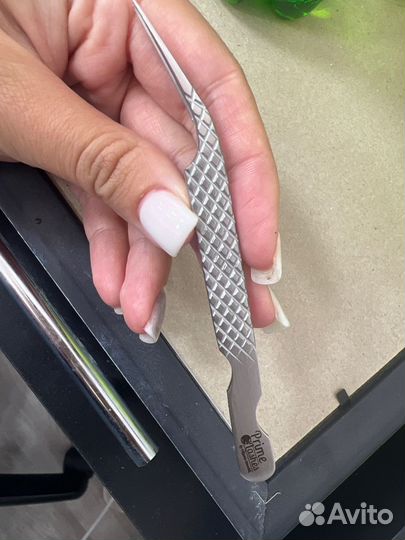 Пинцет для наращивания ресниц