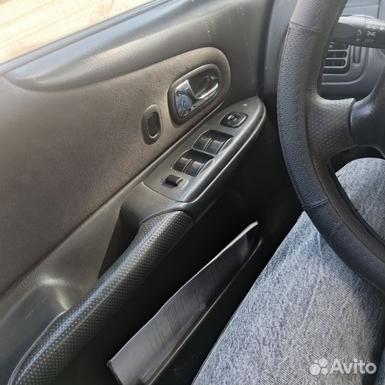 Mazda Protege 2.0 МТ, 2001, 307 992 км