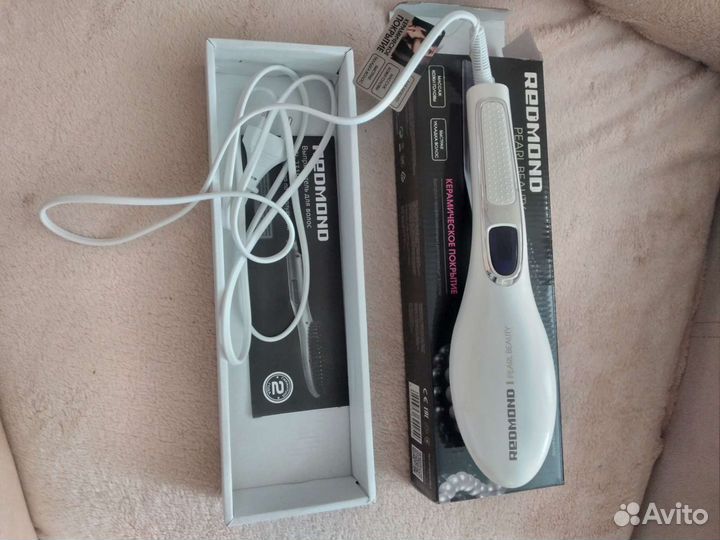 Расческа-выпрямитель Redmond