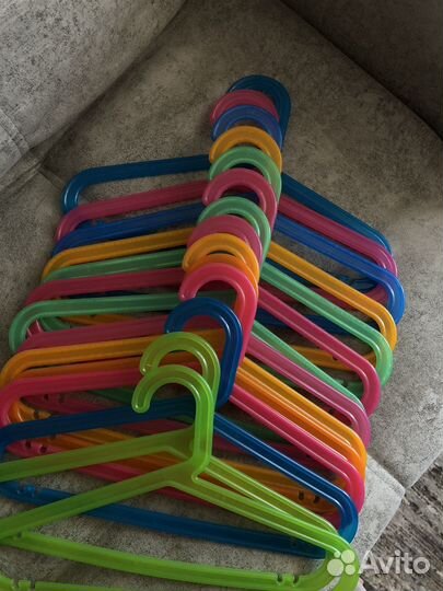 Плечики детские 14 штук