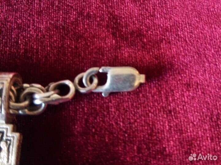 Серебряная цепь с крестом