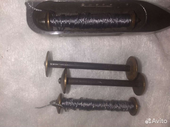 Челноки на швейную машинку зингер