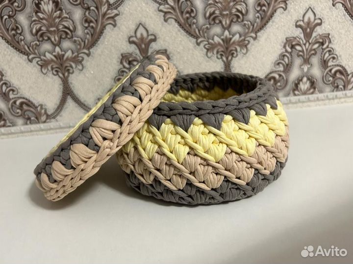 Вязанные корзинки