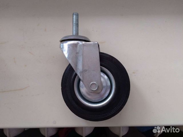 Колесо поворотное для тележки