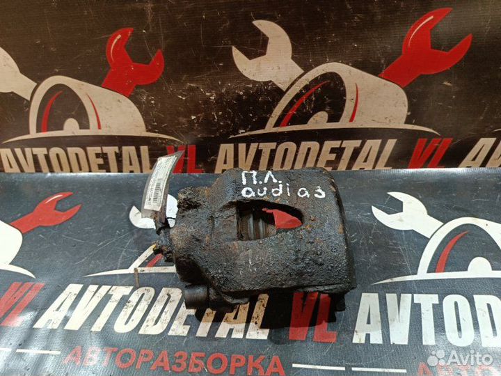 Суппорт тормозной передний левый Audi A3 8L