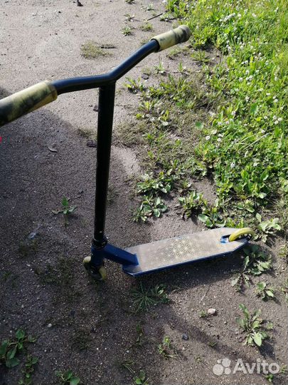 Трюковой самокат