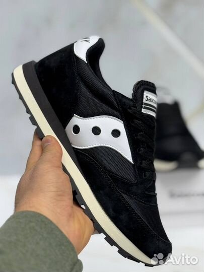 Кроссовки Saucony чёрные 4