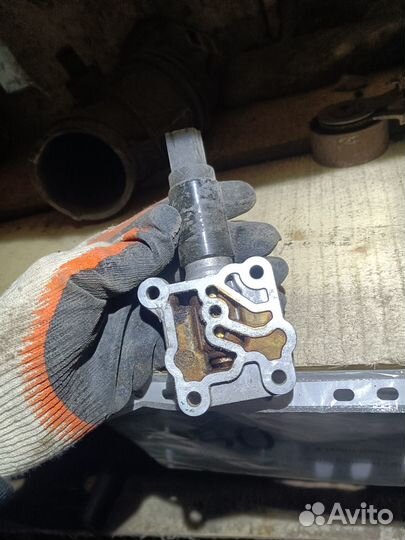 Клапан электромагн. изменения фаз грм Volvo S80 1